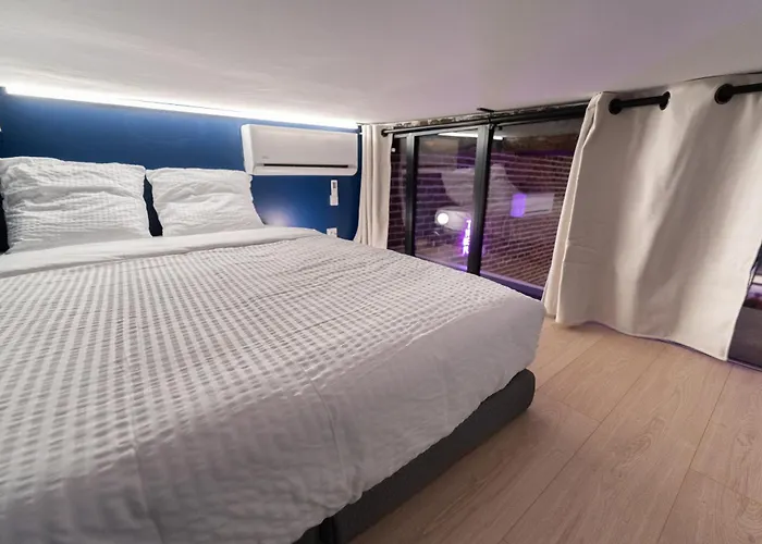 Ξενοδοχείο με διαμερίσματα Loft De 6 Couchages, Bord De A Νίκαια